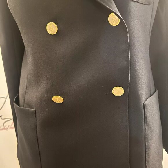 Breckenridge. Size Medium. Navy Double Breasted Blazer. No other labels. WTC - Picture 5 of 7